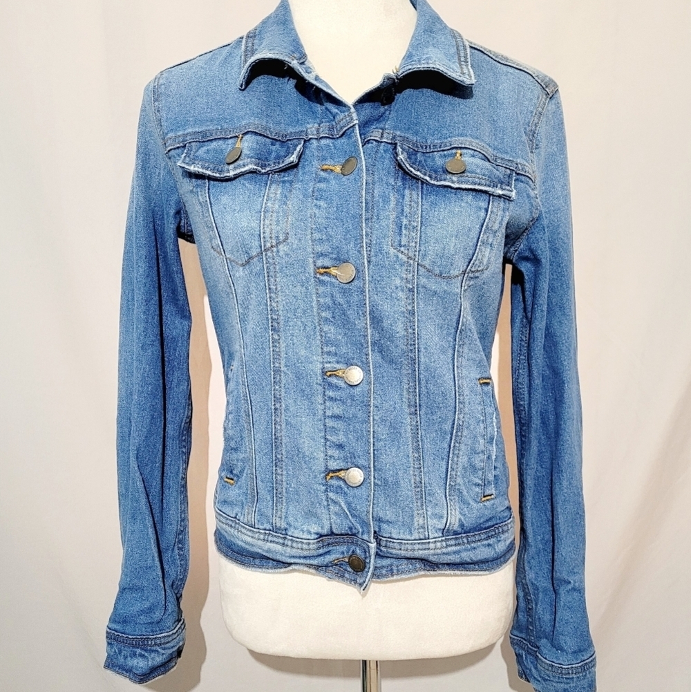 Universal Thread Goods Co Women’s Trucker Jacket Button Front Blue Size XS - Picture 2 of 9